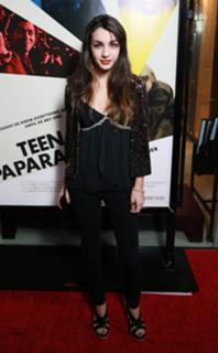 Hannah Marks feet photo 1