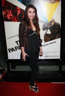 Hannah Marks feet photo 4
