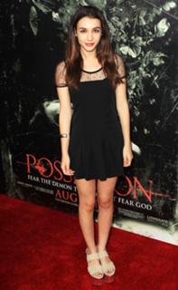 Hannah Marks feet photo 9