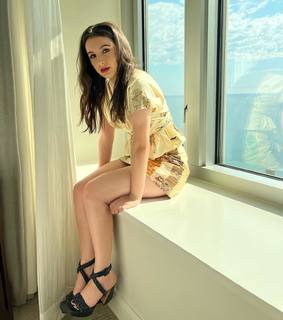 Hannah Marks feet photo 17