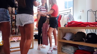 Hannah Meloche feet photo 18