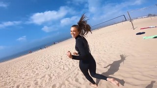 Hannah Meloche feet photo 9