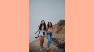 Hannah Meloche feet photo 1