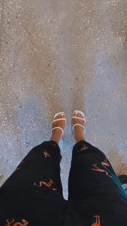 Hannah Meloche feet photo 20