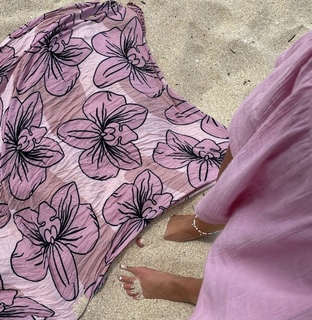 Hannah Meloche feet photo 12