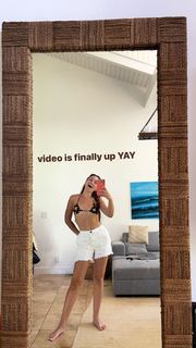 Hannah Meloche feet photo 17