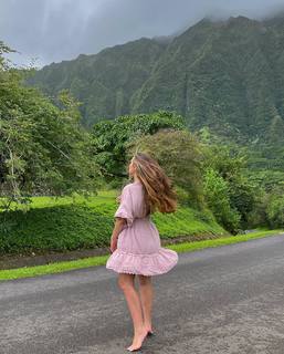 Hannah Meloche feet photo 16