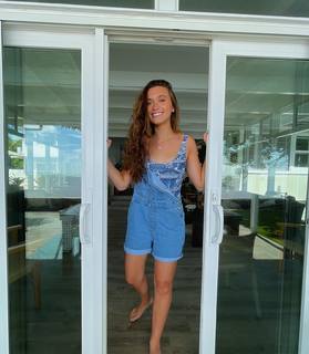 Hannah Meloche feet photo 12