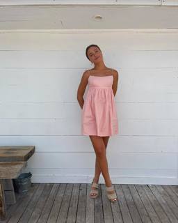 Hannah Meloche feet photo 18