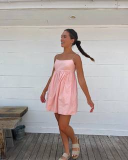 Hannah Meloche feet photo 16