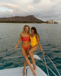 Hannah Meloche feet photo 14