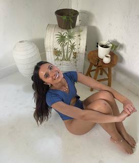 Hannah Meloche feet photo 15