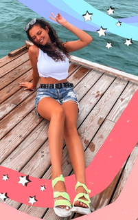 Hannah Montoya feet photo 3
