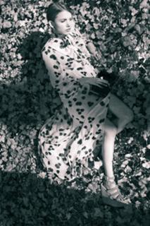 Hannah Murray feet photo thumbnail