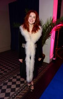 Hannah Murray feet photo thumbnail