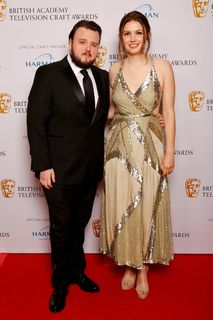 Hannah Murray feet photo thumbnail