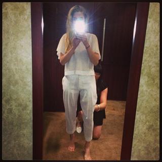 Hannah Reid feet photo 14