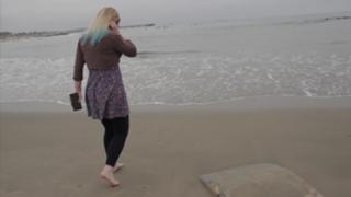 Hannah Rutherford feet photo 17