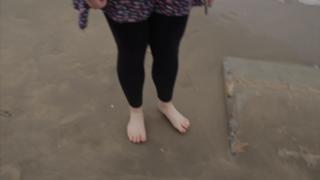 Hannah Rutherford feet photo 16