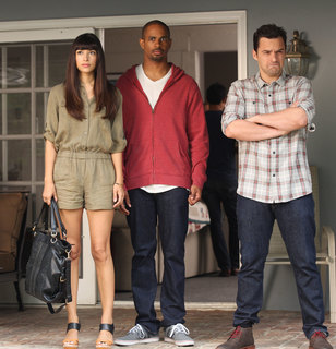 Hannah Simone feet photo thumbnail