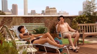 Hannah Simone feet photo thumbnail