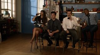 Hannah Simone feet photo thumbnail