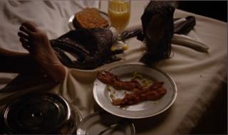 Hannah Simone feet photo thumbnail