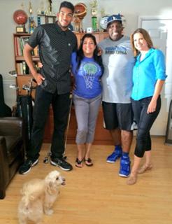 Hannah Storm feet photo thumbnail