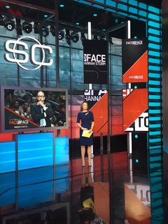 Hannah Storm feet photo thumbnail