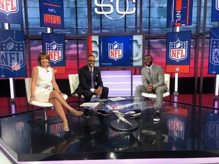 Hannah Storm feet photo thumbnail