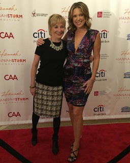 Hannah Storm feet photo thumbnail