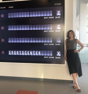 Hannah Storm feet photo thumbnail