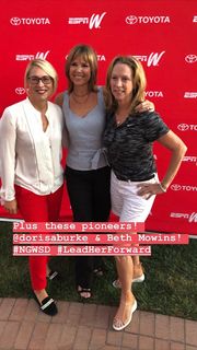 Hannah Storm feet photo thumbnail