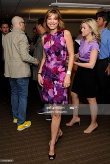 Hannah Storm feet photo thumbnail