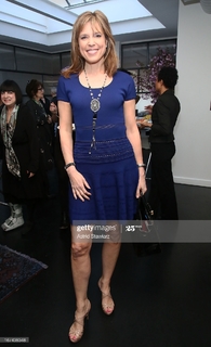 Hannah Storm feet photo thumbnail
