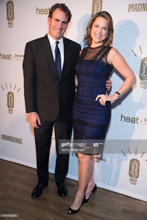 Hannah Storm feet photo thumbnail