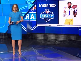 Hannah Storm feet photo thumbnail