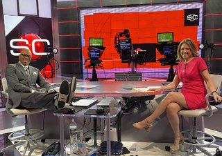 Hannah Storm feet photo thumbnail