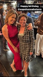Hannah Storm feet photo thumbnail