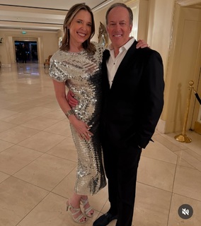 Hannah Storm feet photo thumbnail