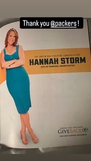 Hannah Storm feet photo thumbnail