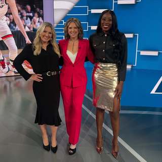 Hannah Storm feet photo thumbnail