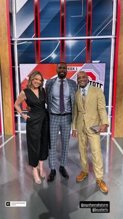 Hannah Storm feet photo thumbnail