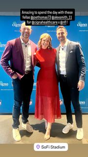 Hannah Storm feet photo thumbnail