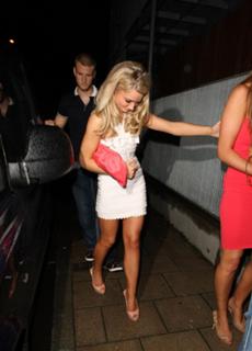 Hannah Tointon feet photo 18