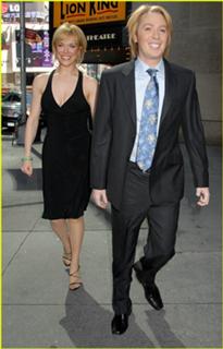 Hannah Waddingham feet photo thumbnail