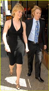 Hannah Waddingham feet photo thumbnail