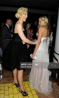 Hannah Waddingham feet photo thumbnail