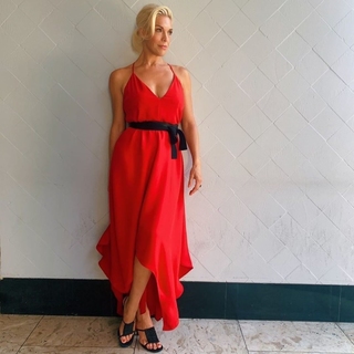 Hannah Waddingham feet photo thumbnail
