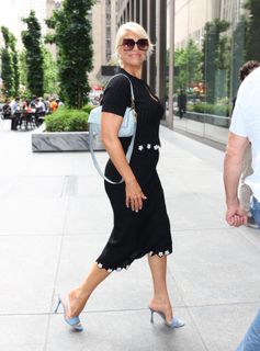 Hannah Waddingham feet photo 2